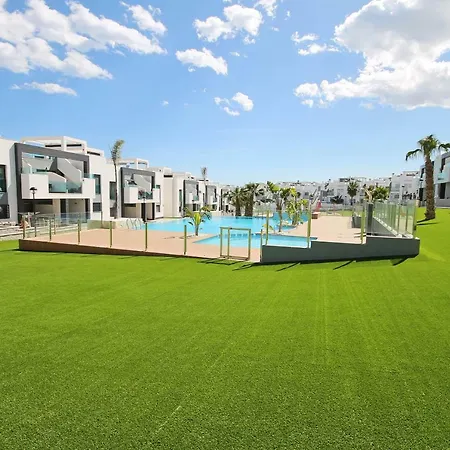 Penthouse Catalina Oasis Beach Apartment *