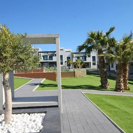 Penthouse Catalina Oasis Beach Apartment *